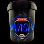 Detailing ΚΟΥΒΑΣ MAFRA ''RINSE'' 21LT ΜΕ ΚΑΠΑΚΙ 1. Στον πρώτο κουβά τοποθετήστε το διάλυμα του νερού με το σαπούνι 2. Στον δεύτερο κουβά, τοποθετήστε το φίλτρο που συγκρατεί τα μικροσωματίδια, και γεμίστε τον με νερό για το ξέπλυμα. Το φίλτρο συγκρατεί τους ρύπους στο κάτω μέρος του κουβά, διατηρώντας το νερό στο πάνω μέρος καθαρό. Έτσι μειώνουμε τις πιθανότητες δημιουργίας αράχνης κατά το πλύσιμο.